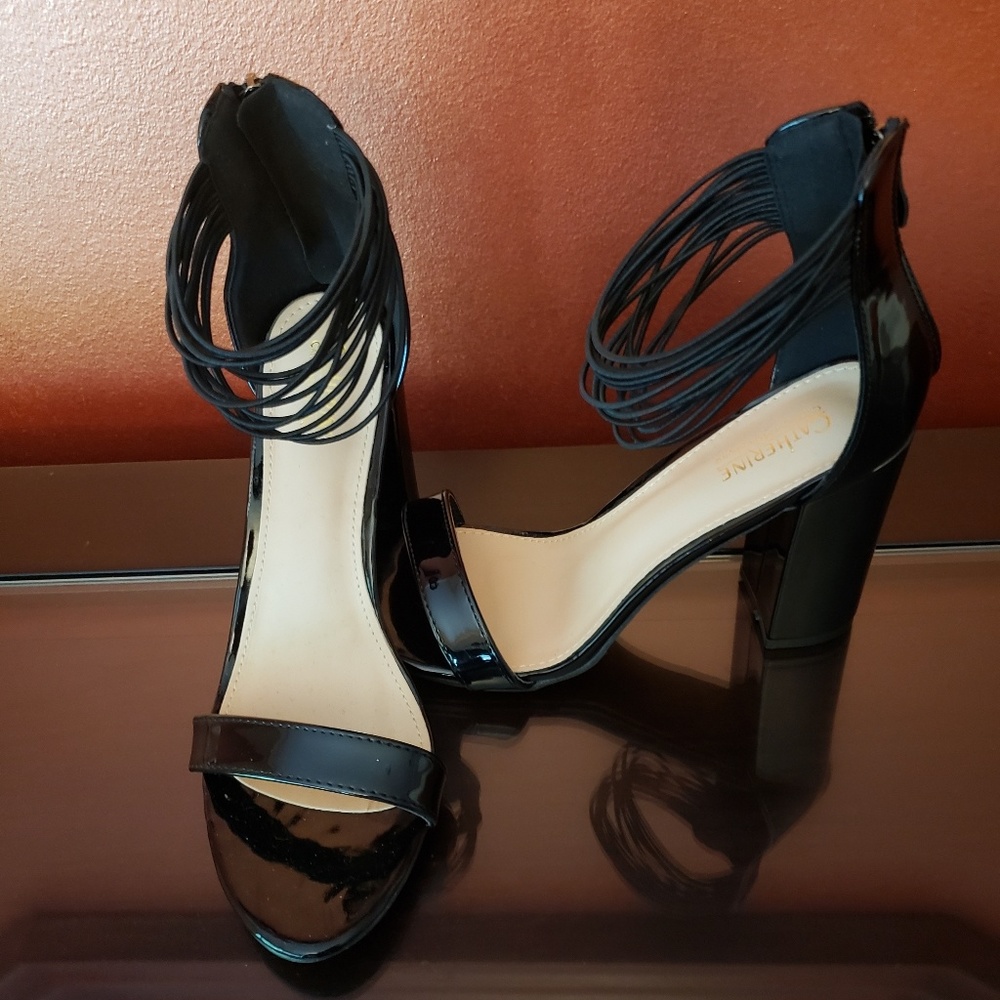 Shoes - Picture 2 of 5